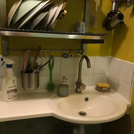 Cozy For Up To 3 Travellers, With Kitchen And Bath *